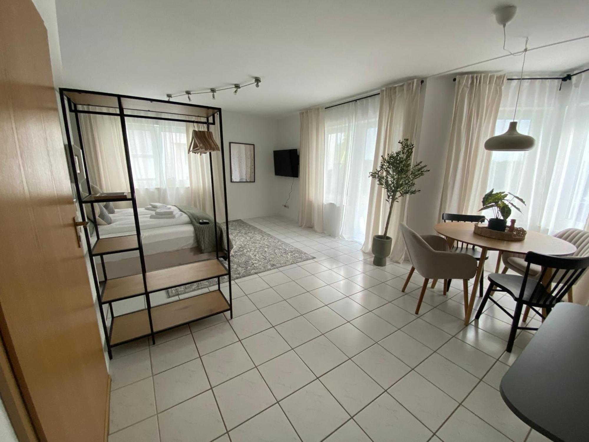 Moderne Wohnung Mit Terrasse & Parkplatz; Naehe Bwzk & Amazon Koblenz (Rhineland-Palatinate) Exterior foto